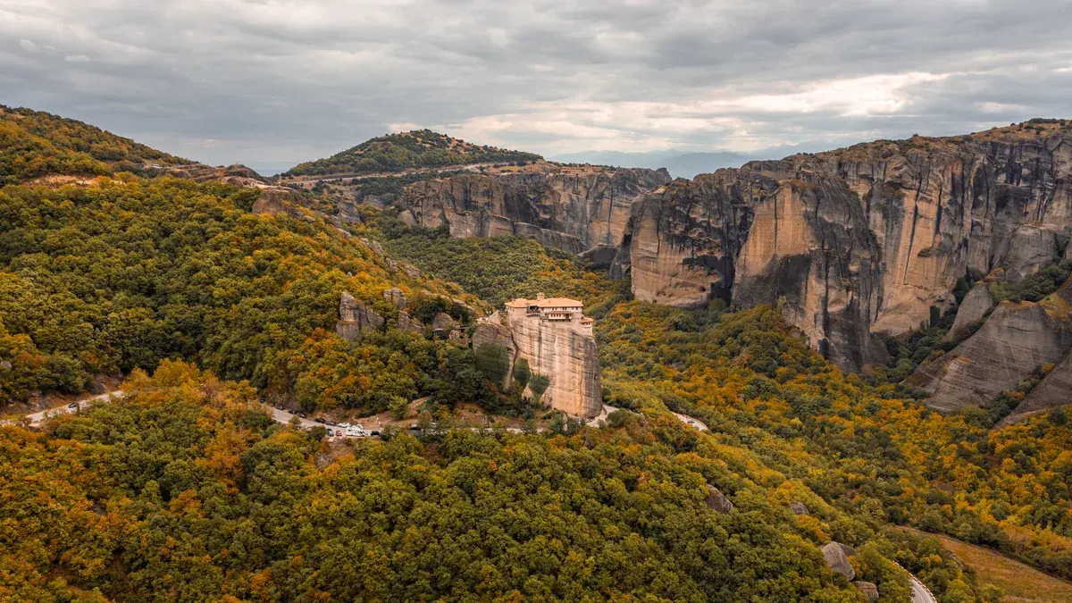 ギリシャ eSIM おすすめを表すギリシャ旅行のイメージ