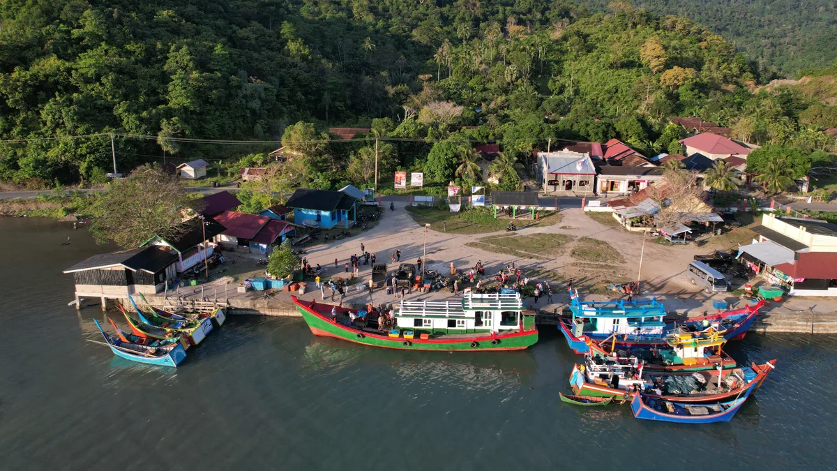 Why the best eSIM Indonesia plan depends on the network